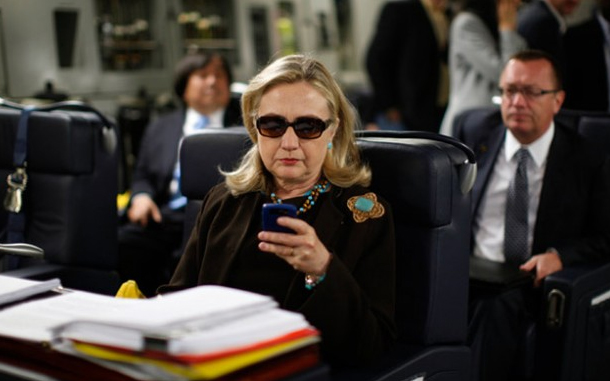 Hillary Clinton texting